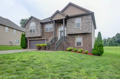 2937 Mcmanus Cir, Clarksville, TN 37042