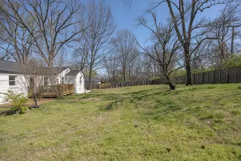Exterior - 500 Vantrease Rd, Madison, TN 37115 photo 7 of 10
