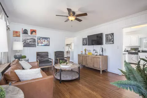 Living - 500 Vantrease Rd, Madison, TN 37115 photo 2 of 3