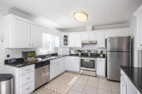 Kitchen - 500 Vantrease Rd, Madison, TN 37115 photo 2 of 2
