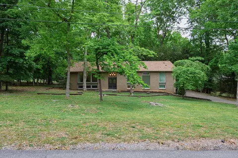 123 Trail East Dr, Hendersonville, TN 37075