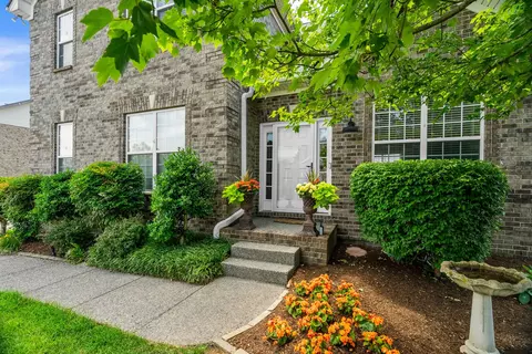 107 Brant Ln, Hendersonville, TN 37075
