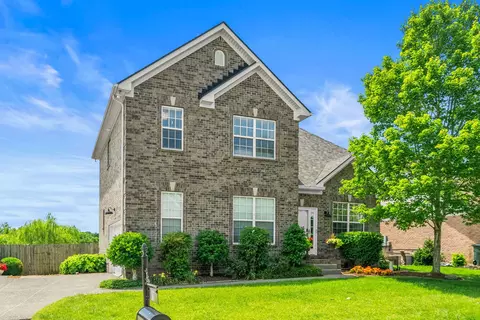 107 Brant Ln, Hendersonville, TN 37075