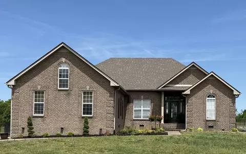 1164 Chenault Ln, Castalian Springs, TN 37031