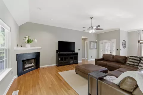 Living - 7229 Dice Lampley Rd, Fairview, TN 37062 photo 2 of 2