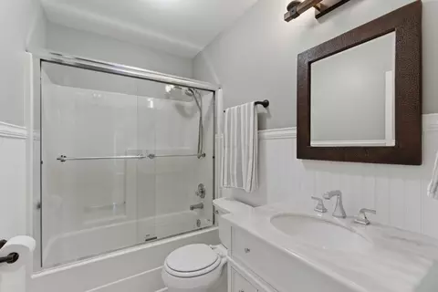 Bath - 7229 Dice Lampley Rd, Fairview, TN 37062 photo 5 of 5