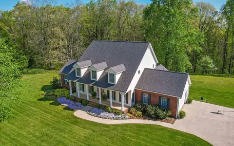 4832 Rolling Meadows Ln, Signal Mountain, TN 37377