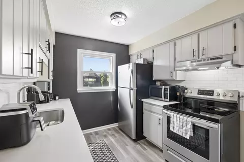 Kitchen - 3409 Dutton Ct, Murfreesboro, TN 37130 photo 4 of 4