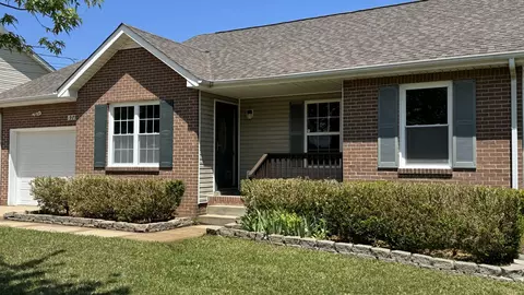 979 Roedeer Dr, Clarksville, TN 37042