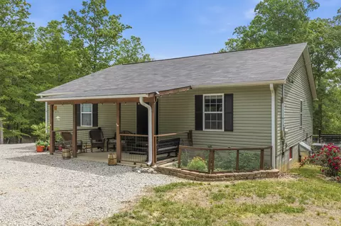 2251 Iron Hill Rd, Parsons, TN 38363