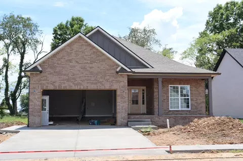 734 Southern Pine Trl, Clarksville, TN 37043
