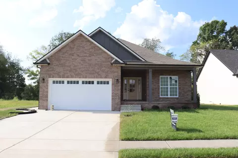 734 Southern Pine Trl, Clarksville, TN 37043