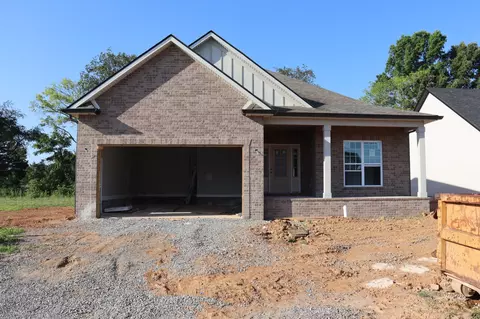 734 Southern Pine Trl, Clarksville, TN 37043