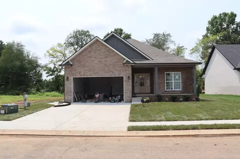 734 Southern Pine Trl, Clarksville, TN 37043