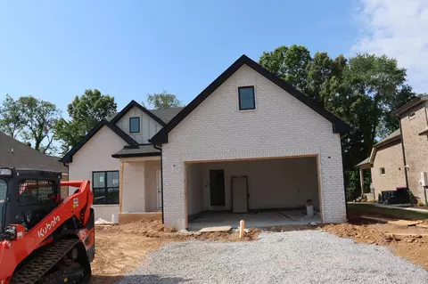 730 Southern Pine Trl, Clarksville, TN 37043
