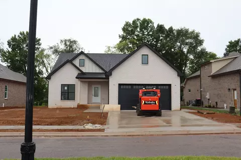 730 Southern Pine Trl, Clarksville, TN 37043