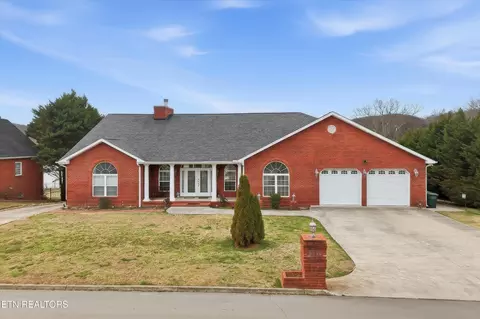 1849 River Vista Cir, Sevierville, TN 37876