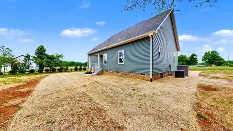 Exterior - 5045 Hyde Rd, Springfield, TN 37172 photo 5 of 9