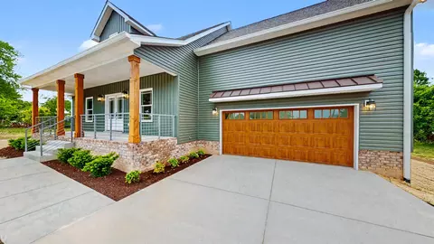 Exterior - 5045 Hyde Rd, Springfield, TN 37172 photo 8 of 9