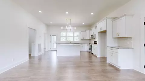 Kitchen - 5045 Hyde Rd, Springfield, TN 37172 photo 1 of 4