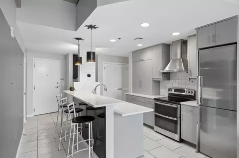 415 Church St #2413, Nashville, TN 37219