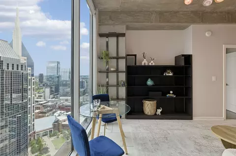 415 Church St #2413, Nashville, TN 37219