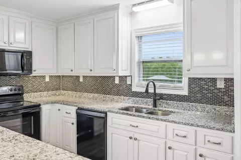 Kitchen - 506 N Point Dr, Summertown, TN 38483 photo 1 of 5
