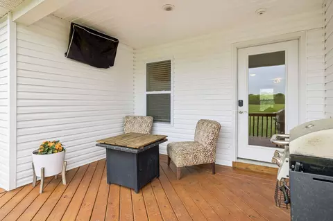 Exterior - 506 N Point Dr, Summertown, TN 38483 photo 3 of 7