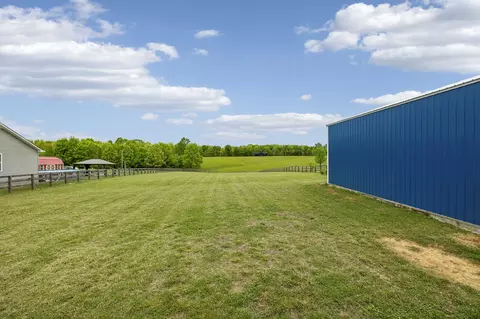 Exterior - 506 N Point Dr, Summertown, TN 38483 photo 4 of 7