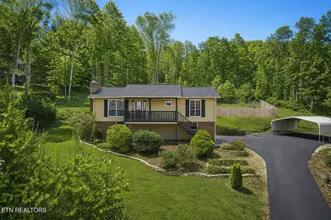 124 Walnut Dr, Rogersville, TN 37857