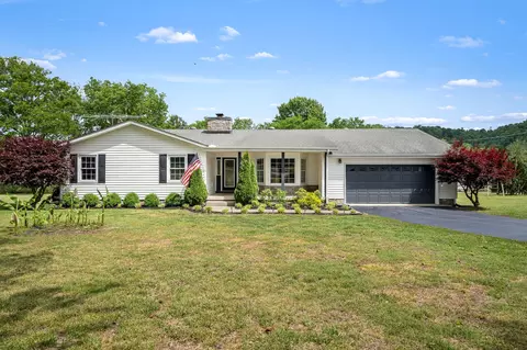 29 Bryson St, Auburntown, TN 37016