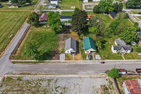 View/Area - 219 Cherry St, Guthrie, KY 42234 photo 3 of 3