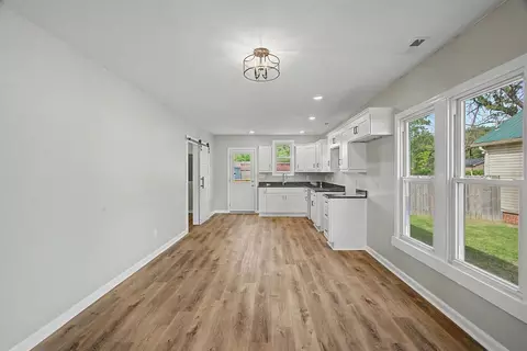 Entry Way - 219 Cherry St, Guthrie, KY 42234 photo 1 of 2
