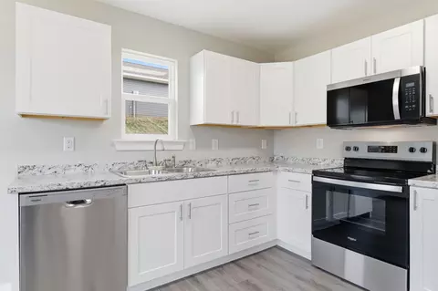 Kitchen - 118 Hill Pl, Dickson, TN 37055 photo 5 of 5