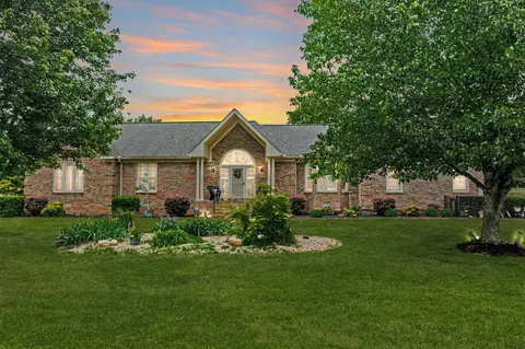 201 Buchanan Cir, Hendersonville, TN 37075