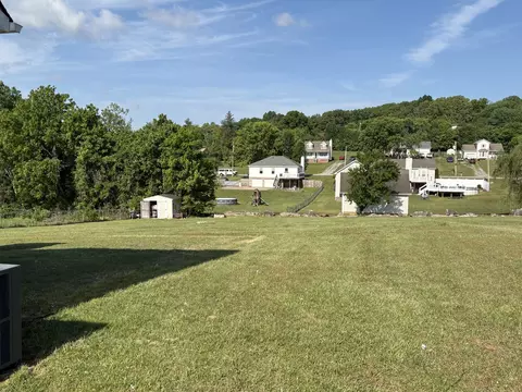 2665 Cummings Cir, Clarksville, TN 37042