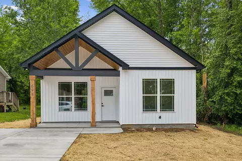 698 19th Ave W, Springfield, TN 37172
