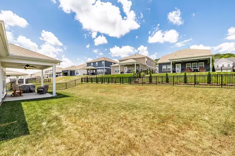 Exterior - 137 Cavalcade Loop, Gallatin, TN 37066 photo 9 of 13