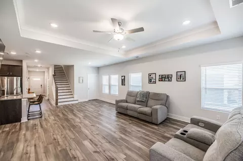 Entry Way - 137 Cavalcade Loop, Gallatin, TN 37066 photo 6 of 8