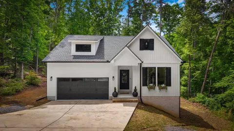 2215 Saunders Rd, Ringgold, GA 30736