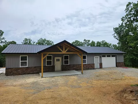 93 Wyatt Ln, Linden, TN 37096