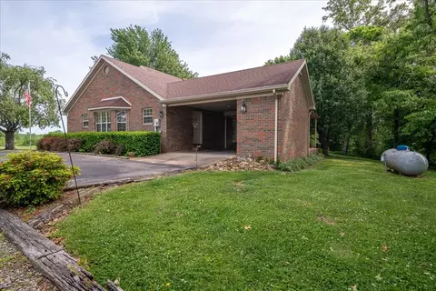 Exterior - 256 Ramah Rd, Loretto, TN 38469 photo 6 of 11