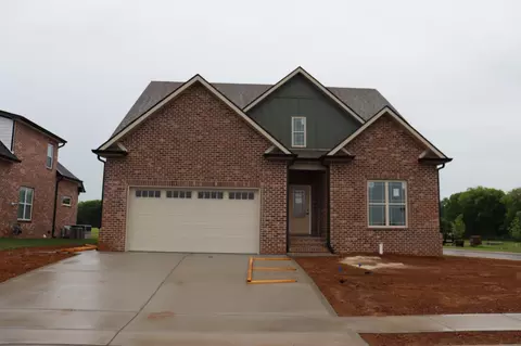 201 Harvest Moon Dr, Clarksville, TN 37043