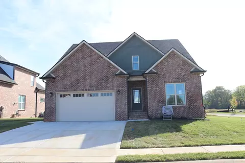 201 Harvest Moon Dr, Clarksville, TN 37043
