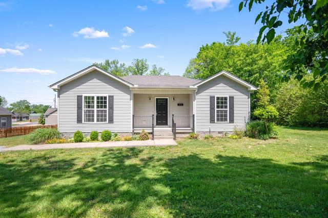 255 Walnut St, Greenbrier, TN 37073