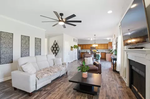 1011 Laramie Ct, Murfreesboro, TN 37128