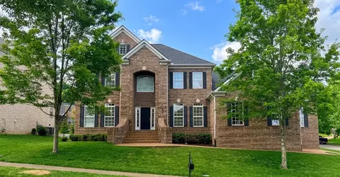 1412 Leeds Dr E, Franklin, TN 37067
