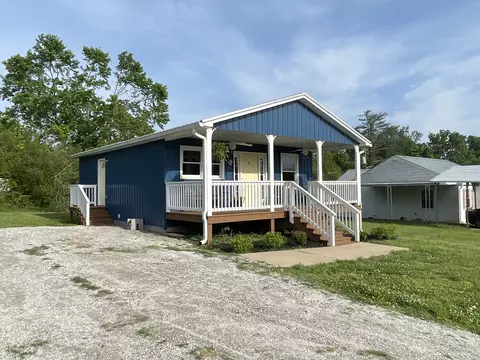 Exterior - 105 General Ave, Centerville, TN 37033 photo 3 of 8