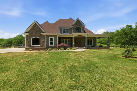 230 Peebles Dr, Smyrna, TN 37167