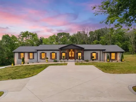8115 Vaden Dr, Brentwood, TN 37027